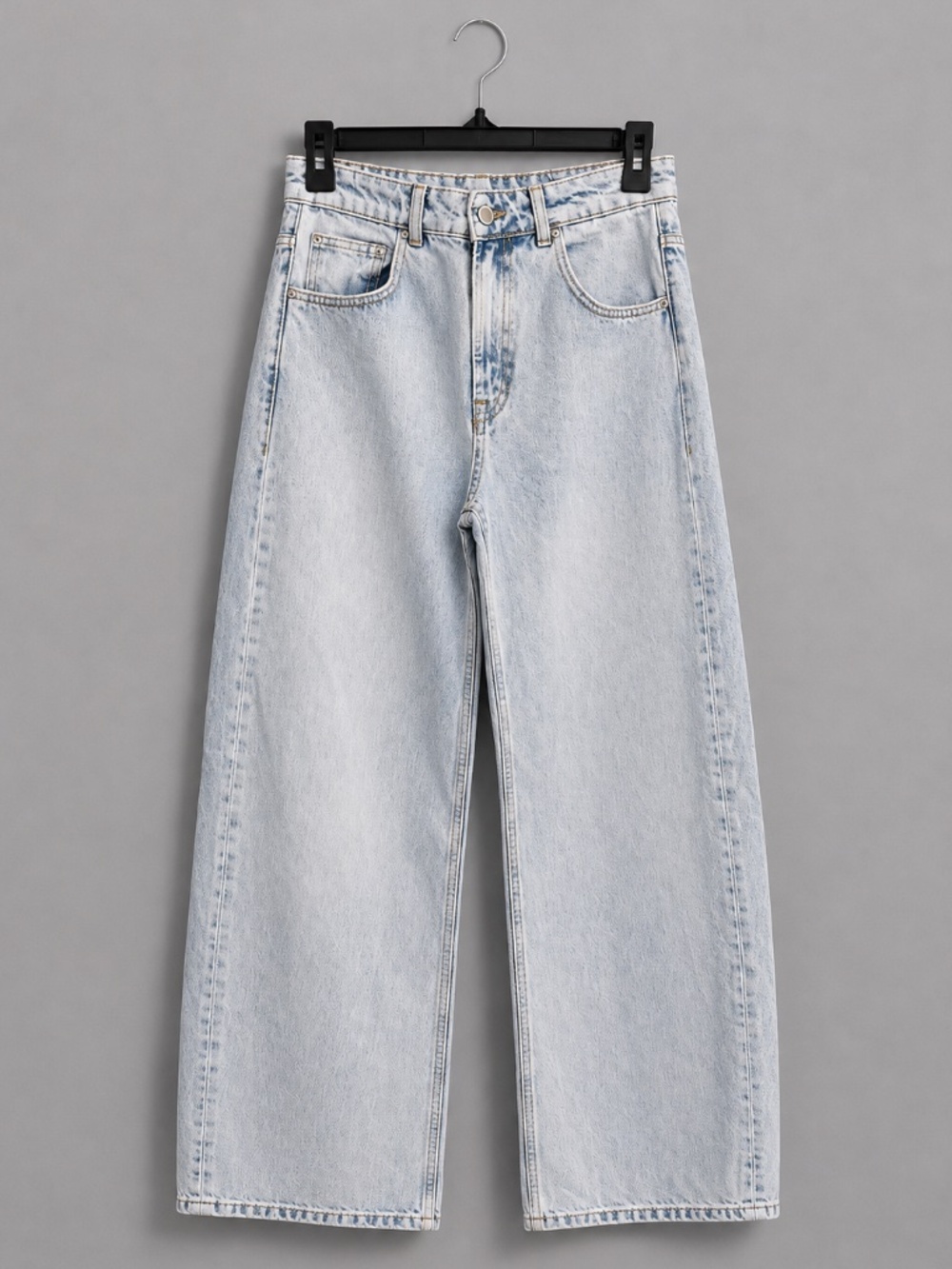 NWOT Zara Wide Leg Jeans - Picture 2 of 3
